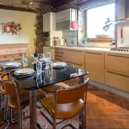 Casa Mazzocchi Vista Su *