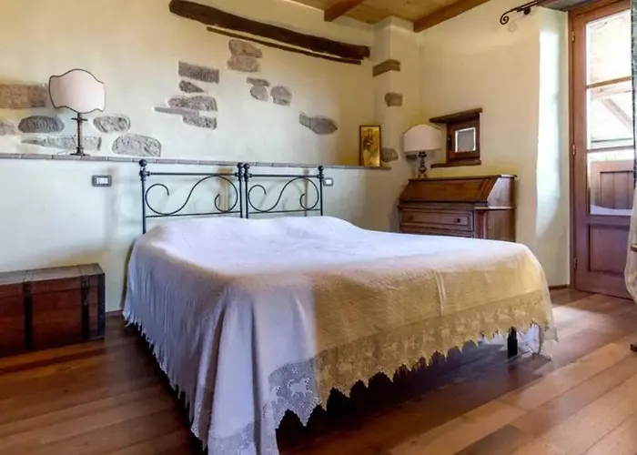 Casa Mazzocchi Vista Su *